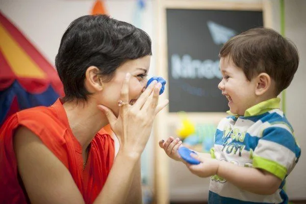 Touch and smell during early years