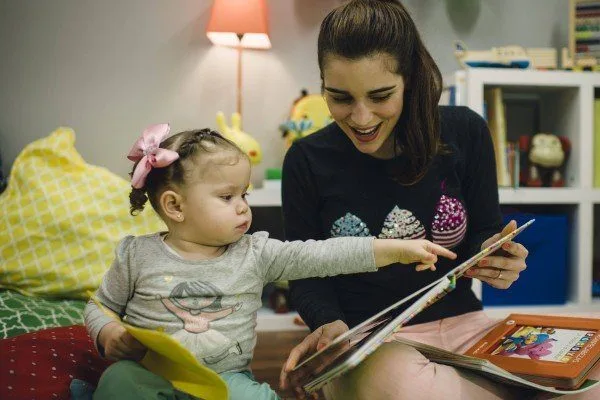 How hand gestures impact your child’s language development