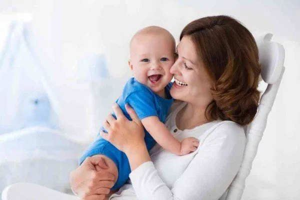 What are the benefits of singing to your baby?