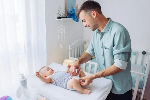What do baby poop colors mean?